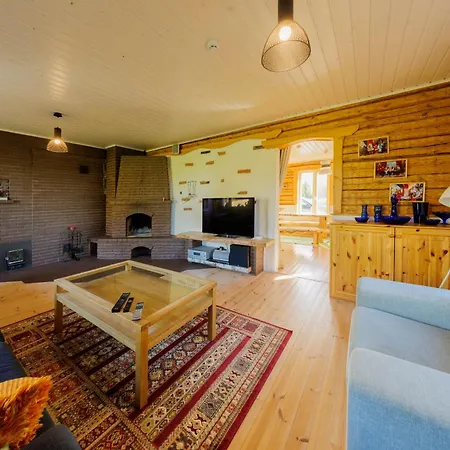 منزل ريفي Puhkemaja With Padel Court Truuta