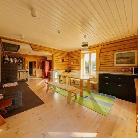 Puhkemaja With Padel Court منزل ريفي Truuta