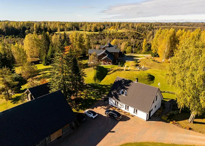 منزل ريفي Puhkemaja With Padel Court