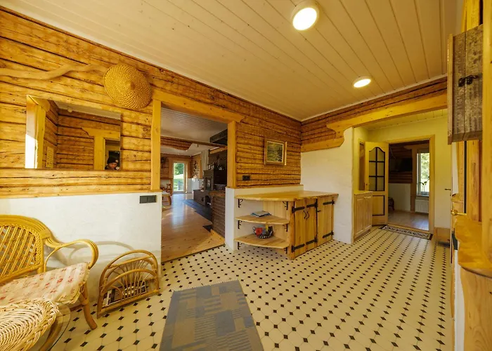 منزل ريفي Puhkemaja With Padel Court *