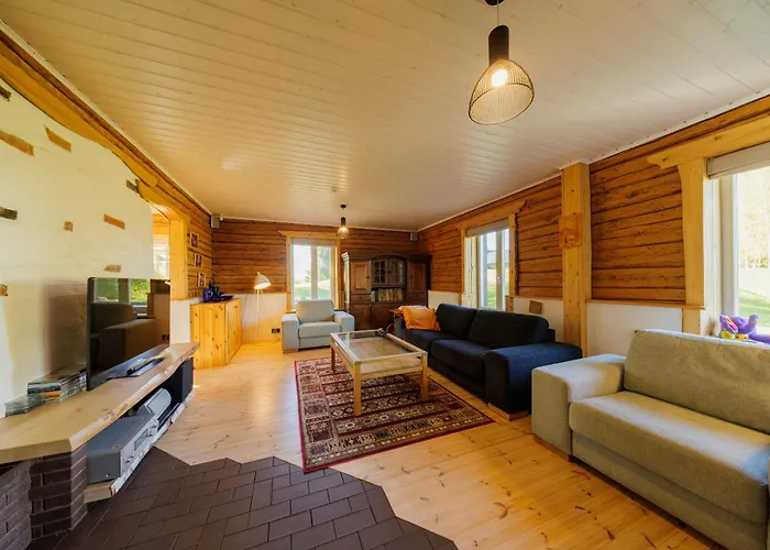 منزل ريفي Puhkemaja With Padel Court *